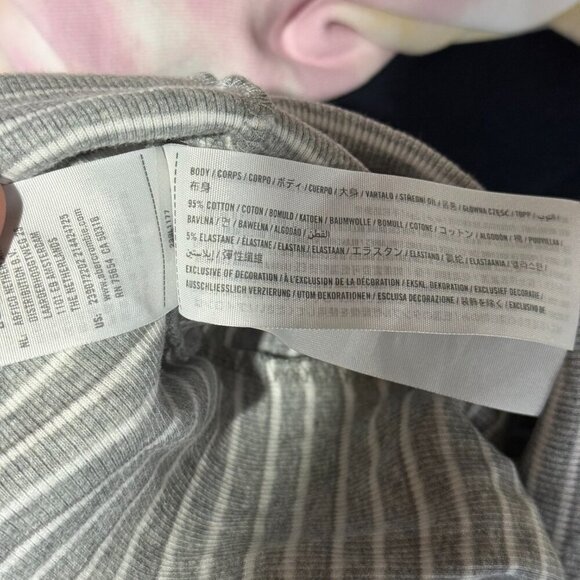 Abercrombie Girls Cami Tank Top Gray White Striped Size 13/14 Button Moose Logo - Picture 7 of 7